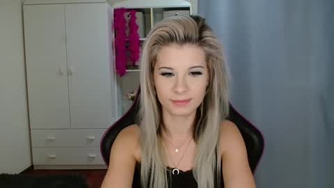 KristineAmore online show from October 2025 03:58:02 PM