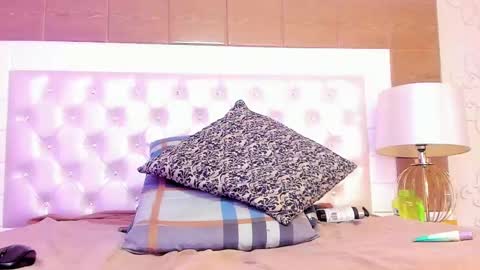 kristin online show from February 2025 06:16:01 PM