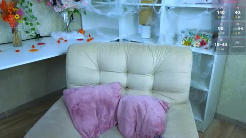 Sofia online show from October 2025 01:13:02 AM