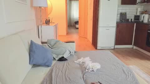 Snapshot of kristinesmith chatting on November 2025 04:56:01 AM Kristi online show from November 2025 04:56:01 AM