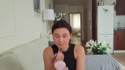 Snapshot of kristinesmith chatting on April 2026 05:23:01 AM Kristi online show from April 2026 05:23:01 AM