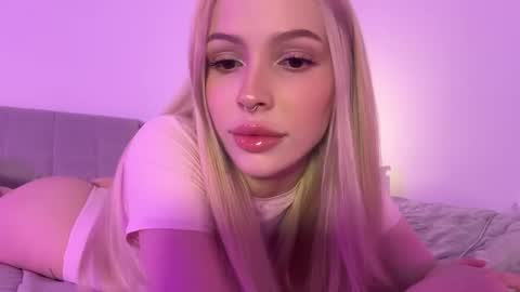 Kristy and Alice online show from October 2025 08:17:02 PM