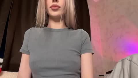 Snapshot of kristy_babe chatting on April 2026 06:42:02 PM Kristy and Alice online show from April 2026 06:42:02 PM