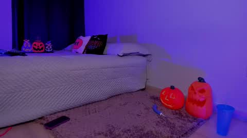 Snapshot of kristy_bennet chatting on October 2025 01:06:01 AM Im Dani3 online show from October 2025 01:06:01 AM