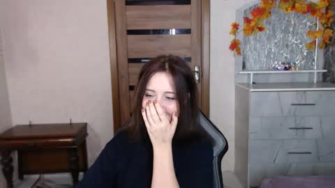 Kristy online show from October 2025 08:43:02 PM