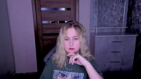 Kristy online show from June 2026 06:11:02 PM