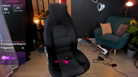 Monika online show from February 2025 10:26:02 AM