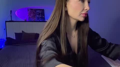 Snapshot of kristy_saint chatting on February 2025 09:20:02 AM Kristi online show from February 2025 09:20:02 AM