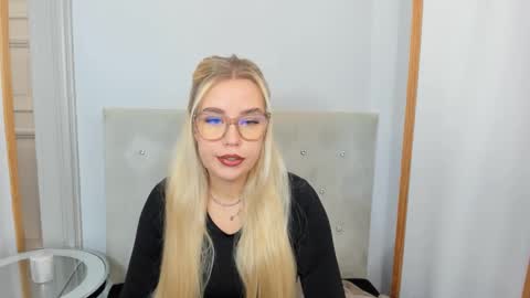 KristyFlowers online show from March 2025 06:24:01 AM