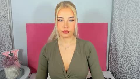 KristyFlowers online show from February 2026 03:33:02 PM