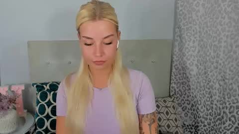 KristyFlowers online show from April 2026 02:41:01 PM