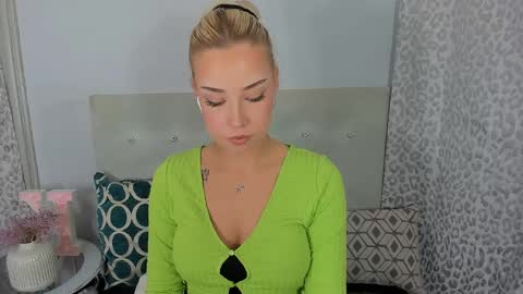 KristyFlowers online show from April 2026 02:22:02 PM