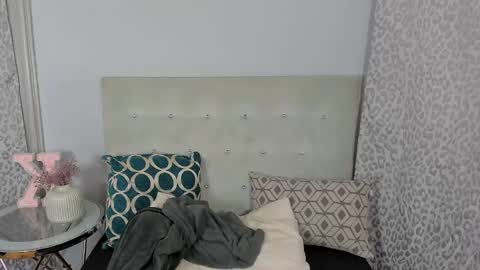 KristyFlowers online show from May 2026 02:22:01 PM
