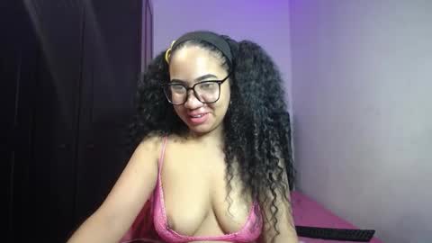 kristynsmith20 online show from September 2025 10:31:02 PM