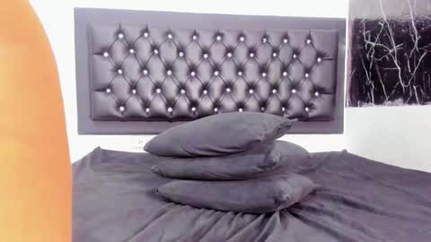 krixty online show from December 2025 09:09:02 PM