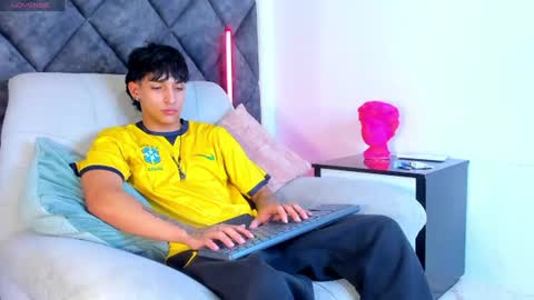 Kroy Wave  Muscle Tattoos Latino online show from July 2026 05:00:02 AM