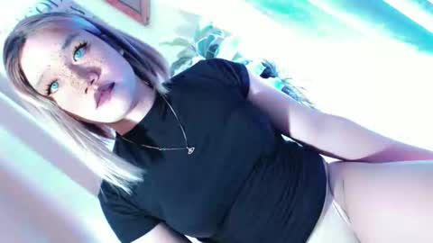 kryplialoveyou online show from March 2026 09:07:01 PM