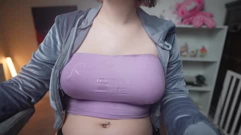 Krystal Syx online show from February 2025 05:04:01 PM