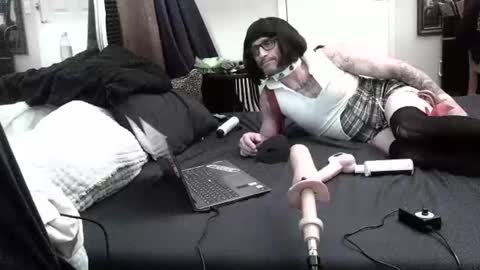 krystltymeup online show from November 2025 11:54:02 AM