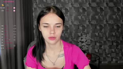 Ksenia online show from December 2025 10:44:02 AM