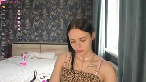 Ksenia online show from April 2026 07:55:01 AM