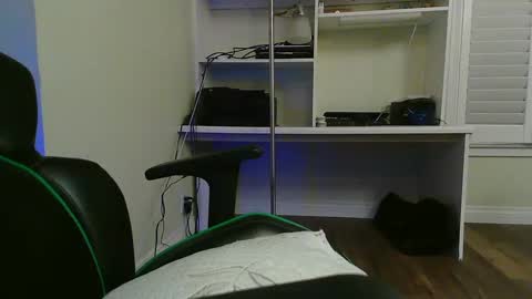 Kevin online show from October 2025 05:49:01 AM