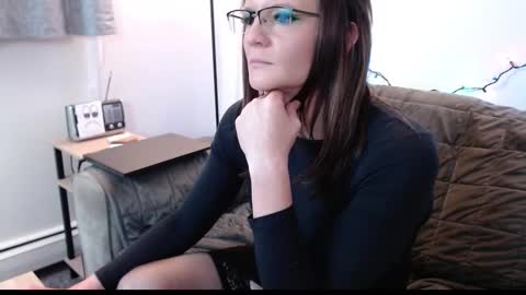 Snapshot of ktrichards77 chatting on December 2025 03:34:02 AM Cait online show from December 2025 03:34:02 AM