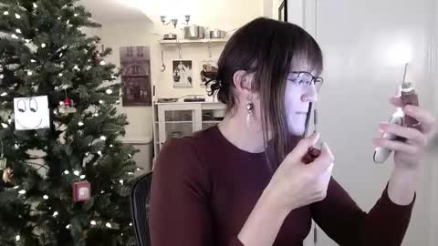 Snapshot of ktrichards77 chatting on December 2025 01:44:01 AM Cait online show from December 2025 01:44:01 AM