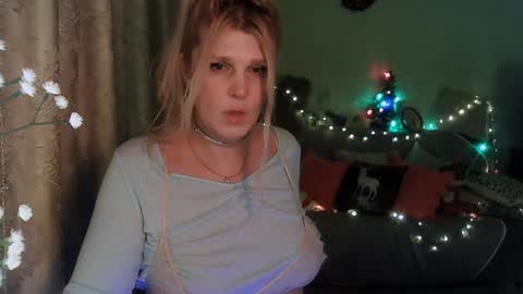 Snapshot of kudesnizza chatting on December 2024 02:27:01 PM Annika MTF ts post -op online show from December 2024 02:27:01 PM