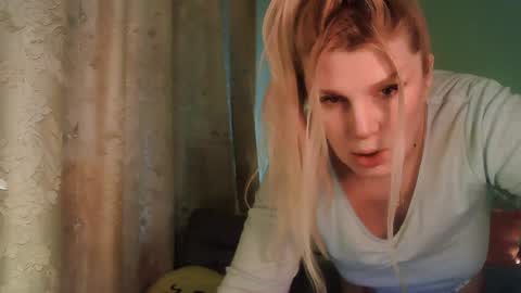 Snapshot of kudesnizza chatting on January 2025 10:19:01 AM Annika MTF ts post -op online show from January 2025 10:19:01 AM