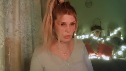 Snapshot of kudesnizza chatting on January 2025 10:45:01 AM Annika MTF ts post -op online show from January 2025 10:45:01 AM