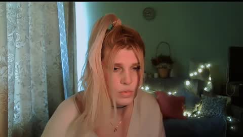 Snapshot of kudesnizza chatting on February 2025 10:47:02 AM Annika MTF ts post -op online show from February 2025 10:47:02 AM
