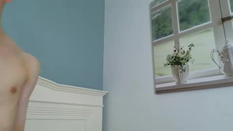 Snapshot of kudi_j chatting on December 2025 10:05:01 PM Kudi online show from December 2025 10:05:01 PM