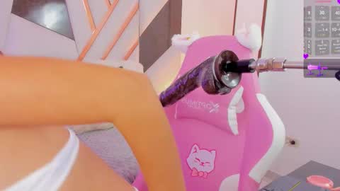 SARA online show from October 2025 12:15:01 PM