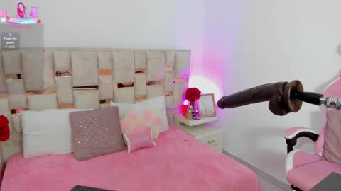 SARA online show from November 2025 12:05:02 PM