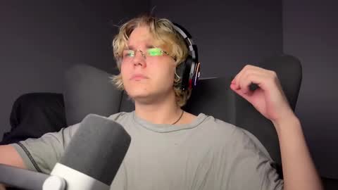 Esdxr online show from October 2025 09:27:01 PM