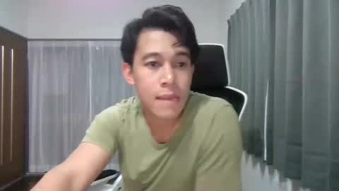 Snapshot of kurdishmace chatting on November 2025 12:05:02 PM KurdishMace online show from November 2025 12:05:02 PM