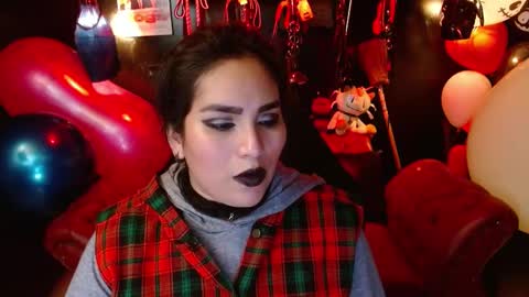 Fetiche Woman online show from October 2025 12:08:02 AM