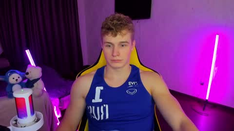 Snapshot of kurt_hanssen chatting on December 2024 05:00:01 PM kurt_hanssen online show from December 2024 05:00:01 PM