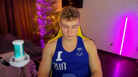 Snapshot of kurt_hanssen chatting on January 2025 06:26:01 PM kurt_hanssen online show from January 2025 06:26:01 PM