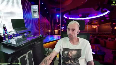 Snapshot of kuruptxxx chatting on January 2025 06:44:01 PM kuruptxxx online show from January 2025 06:44:01 PM