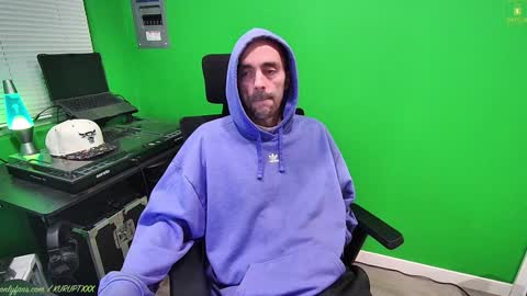 Snapshot of kuruptxxx chatting on January 2025 06:00:01 AM kuruptxxx online show from January 2025 06:00:01 AM