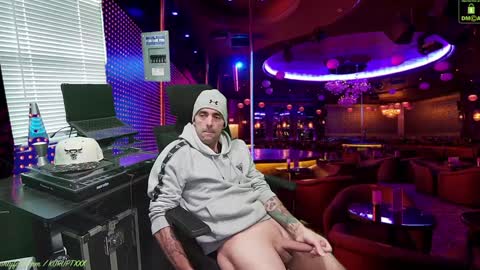 Snapshot of kuruptxxx chatting on January 2025 07:07:02 PM kuruptxxx online show from January 2025 07:07:02 PM