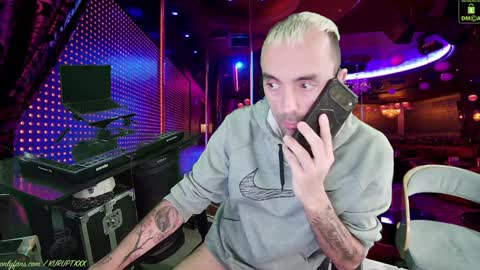 Snapshot of kuruptxxx chatting on January 2025 07:43:01 PM kuruptxxx online show from January 2025 07:43:01 PM