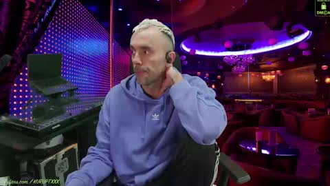 Snapshot of kuruptxxx chatting on February 2025 08:42:01 PM kuruptxxx online show from February 2025 08:42:01 PM