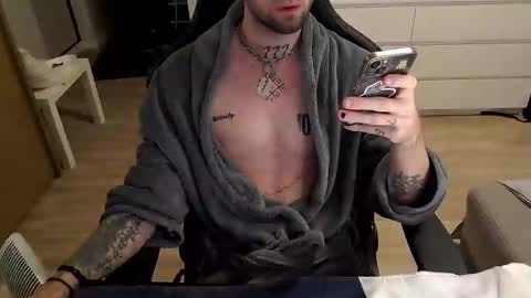 Snapshot of kyle_alternative chatting on December 2024 04:22:01 PM Kyle online show from December 2024 04:22:01 PM