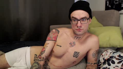 Snapshot of kyle_alternative chatting on January 2025 11:05:02 AM Kyle online show from January 2025 11:05:02 AM