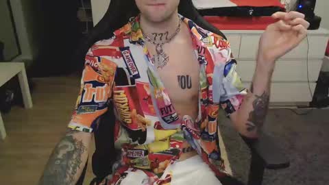 Snapshot of kyle_alternative chatting on February 2025 12:13:01 PM Kyle online show from February 2025 12:13:01 PM