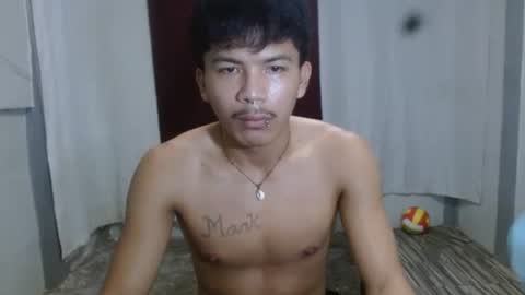 Snapshot of kyle_lourence chatting on May 2026 05:34:02 AM kyle_lourence online show from May 2026 05:34:02 AM