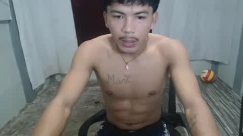 Snapshot of kyle_lourence chatting on May 2026 02:07:02 AM kyle_lourence online show from May 2026 02:07:02 AM